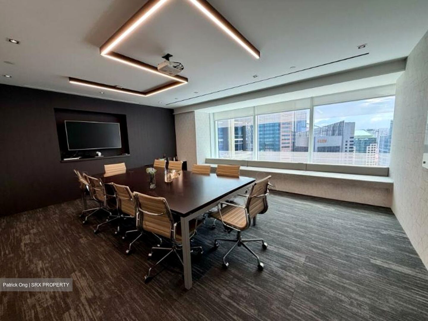 Singapore Land Tower (D1), Office #497344111